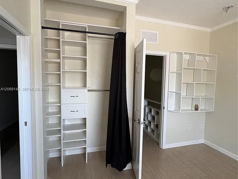5725 Tuscany Way — Photo 16