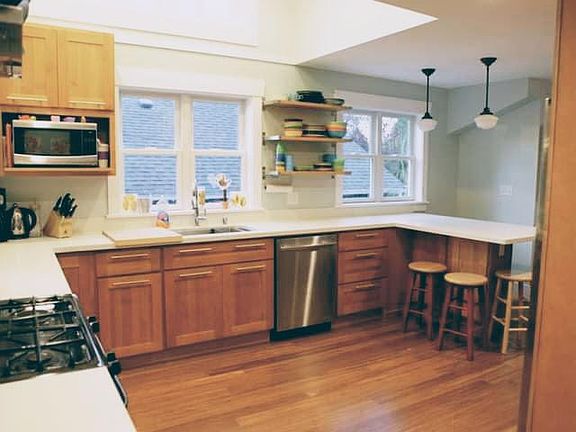 4th image of 6747 21st Ave NW