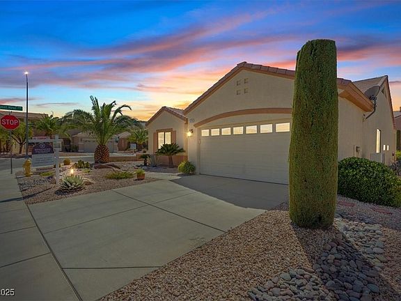 2nd image of 579 Carmel Mesa Dr