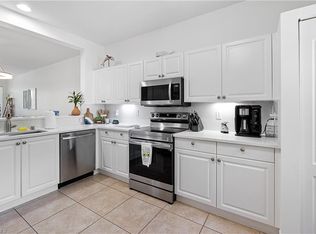 735 Luisa Ln #819-1, Naples, FL 34104