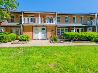231 artist lake Drive, Middle Island, NY 11953