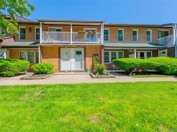 231 artist lake Drive, Middle Island, NY 11953