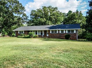 370 Bennett Rd, Powder Springs, GA 30127