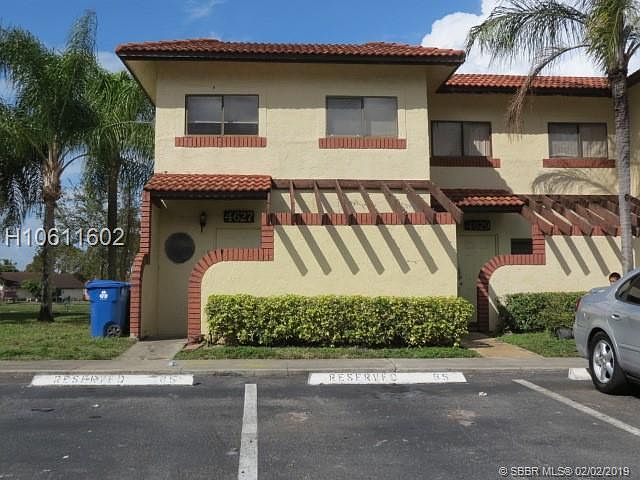 1st image of 4627 NW 90th Ave