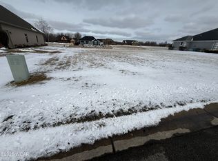 5272 Prairie View Dr, Celina, OH 45822