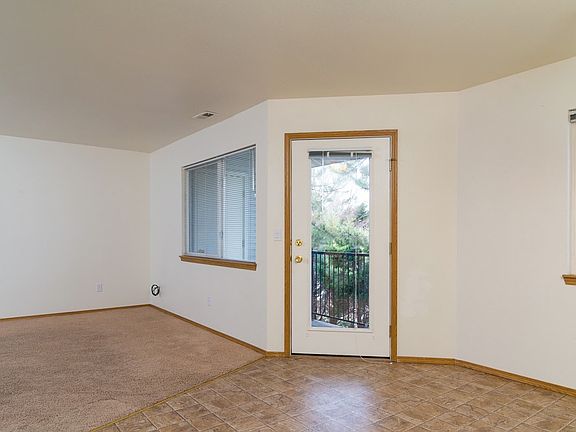 Patio/Kitchen