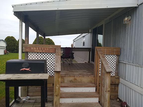 4th image of 452 Elm St Lot 37