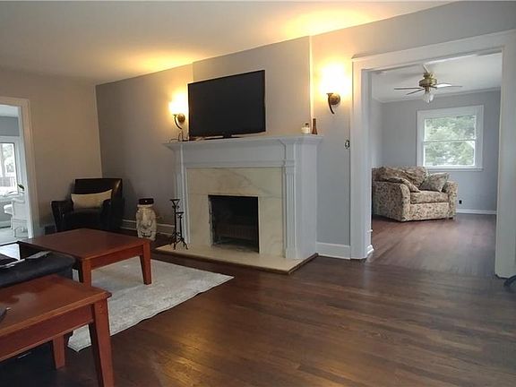 5th image of 6423 N Central Ave