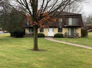 210 Cherry Hill Dr, Poughkeepsie, NY 12603