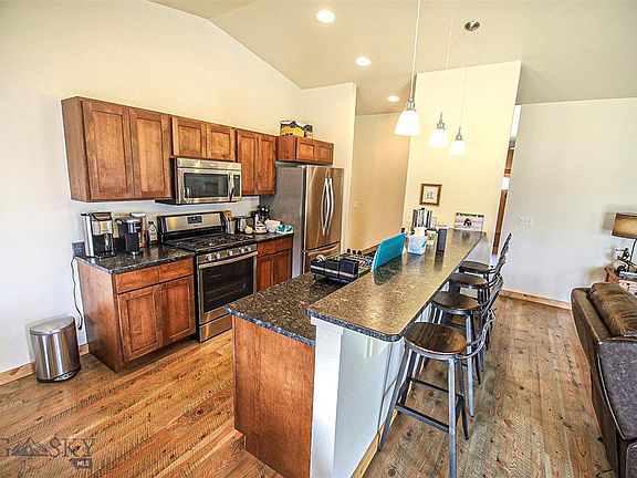 5th image of 26 Voyager Ln Unit A