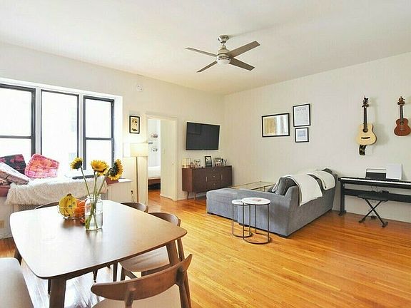 3rd image of 47 W 88th St #3B