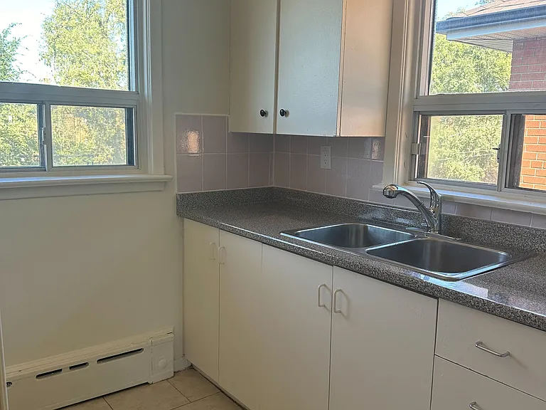 150 Portland St #3 — Photo 7