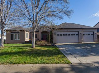 2507 Crescent Moon Ct, Redding, CA 96001