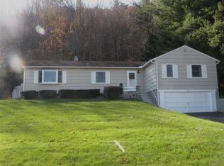 39 Sunrise Dr, Binghamton, NY 13905