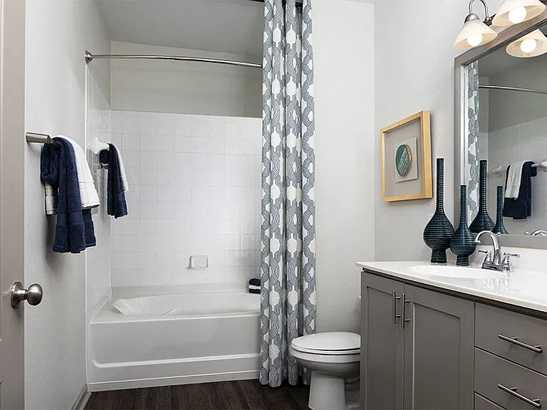 Highlands at Dearborn Apartments — Photo 4