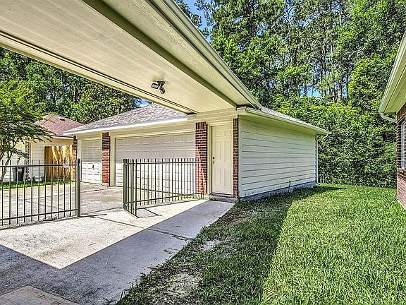 2nd image of 2251 Deer Cove Trl