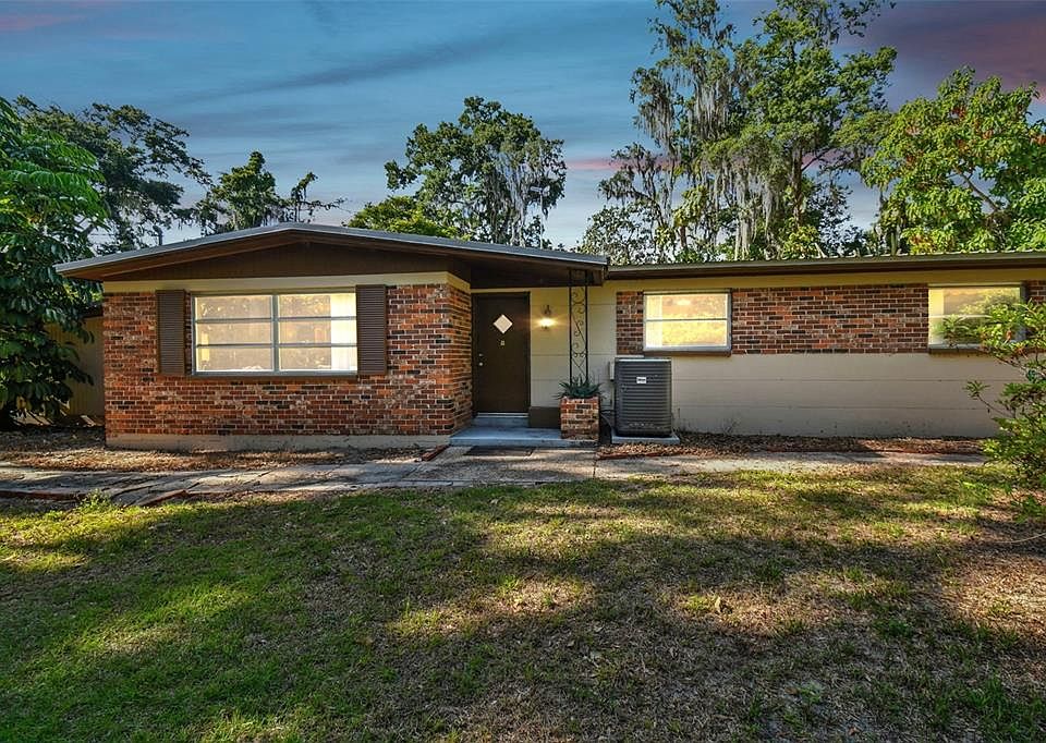1st image of 2112 OAK HILL DRIVE