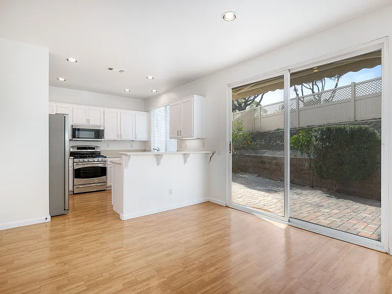 2979 W Canyon Ave W #C — Photo 6