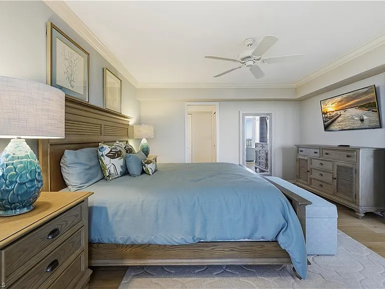 6361 Pelican Bay Blvd #802 — Photo 12