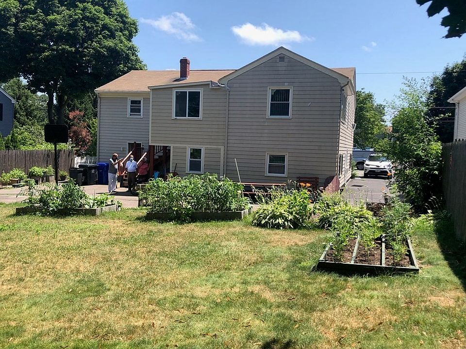 2nd image of 18 Carrie Ave
