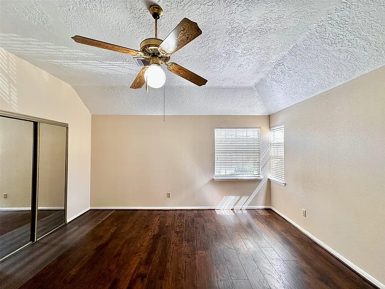 6437 Chatham Island Ln — Photo 17