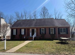52 Overlook Dr, Bridgeport, WV 26330