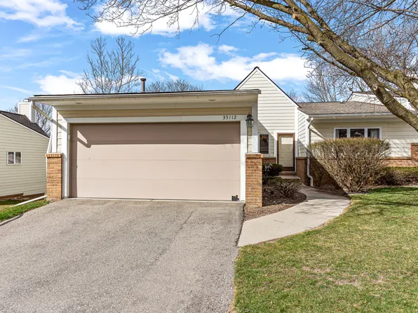 35112 Meadow Ln, Farmington, MI 48335