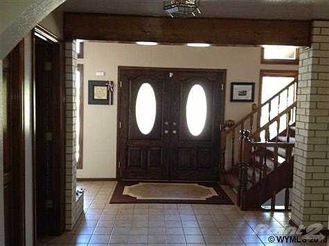 4th image of 490 Evans Dr