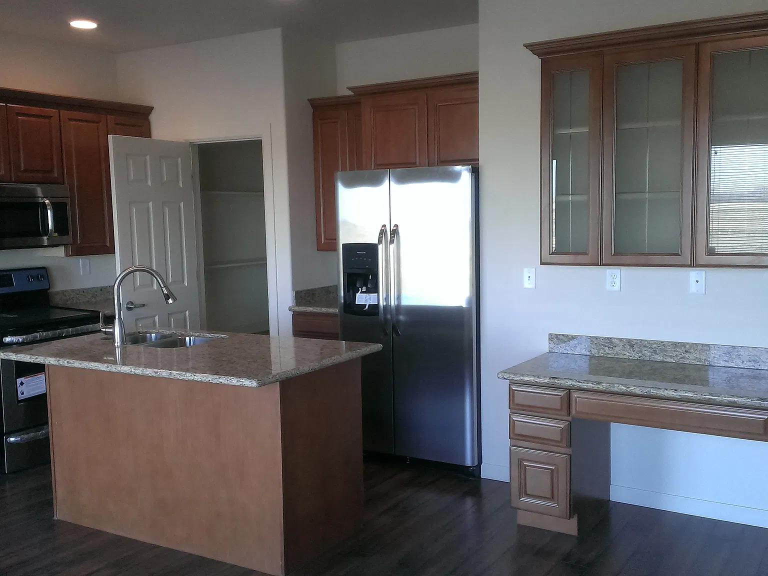 4BR/2.5BA/2 Car Garage Home In Quiet Country Area — Photo 3