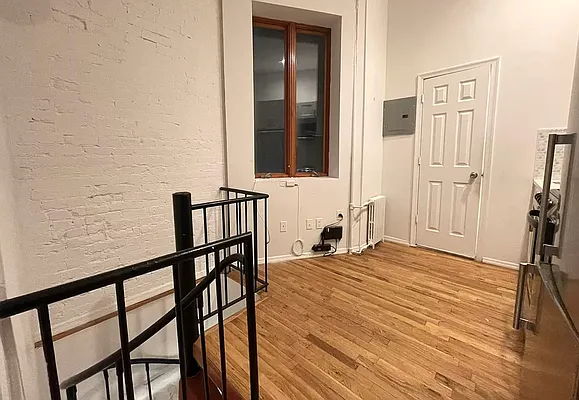 Rented by J PRESTON AND ASSOCIATES INC | media 15