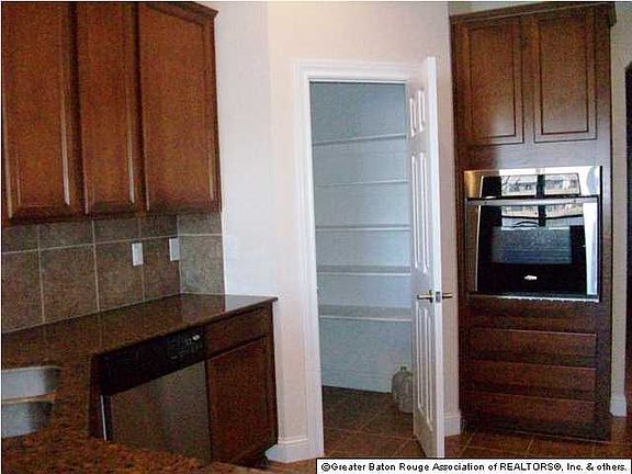 4th image of 8383 Quiet Creek Dr