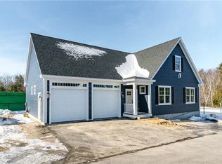 83 Ridgewood Dr #E2, Falmouth, ME 04105