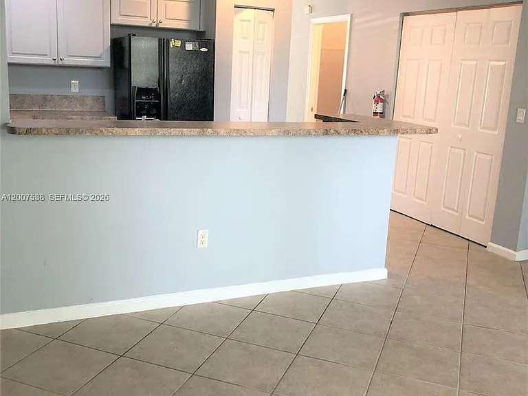 8209 SW 25th Ct — Photo 11