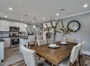 17 Bahamia Dr, Toms River, NJ 08757