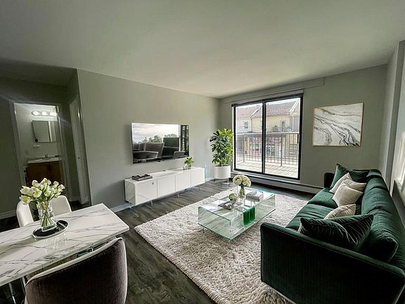 3rd image of 470 Dundas St #73cd02471