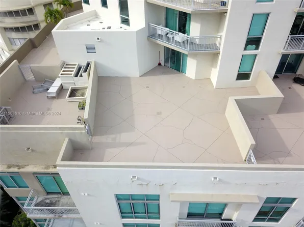 9055 SW 73rd Ct APT 804, Miami, FL 33156