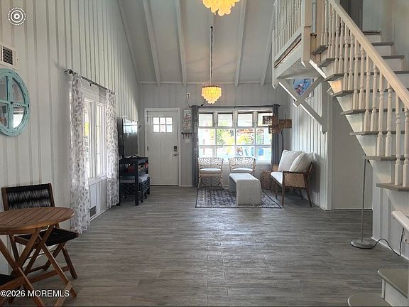 5th image of 53 C St