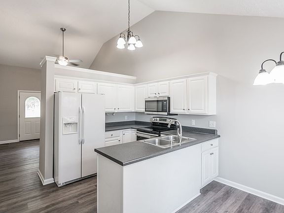 3rd image of 108 Longview Dr