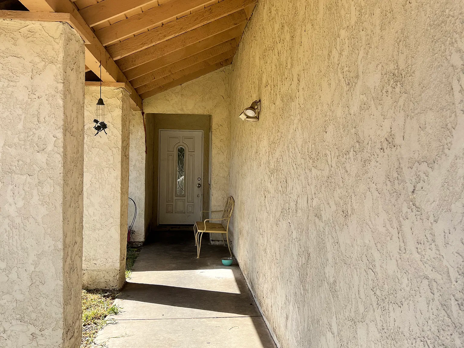S Sultana Ave, Ontario — Photo 3