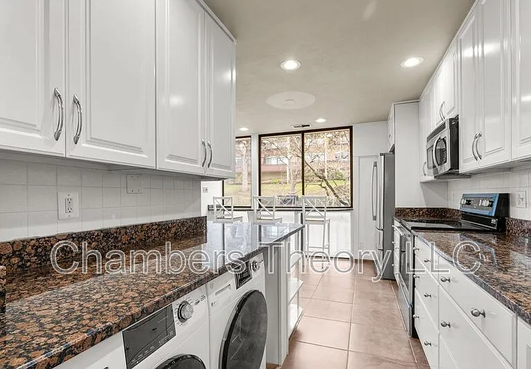 2232 S Randolph St #2 — Photo 7