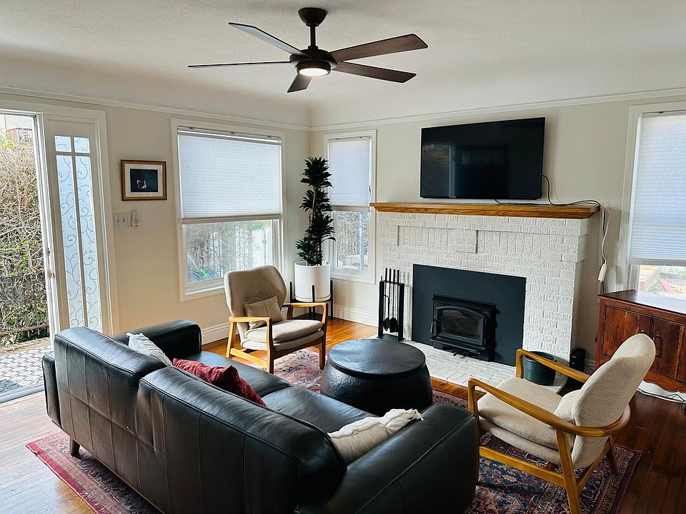 1st image of 4734 Santa Cruz Ave #2