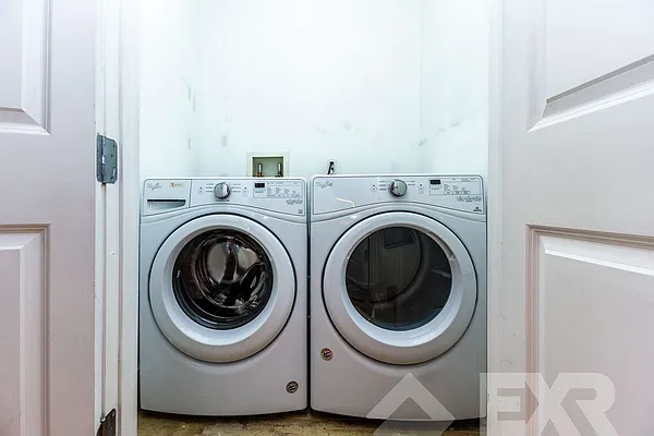 Rented by EXR | media 7