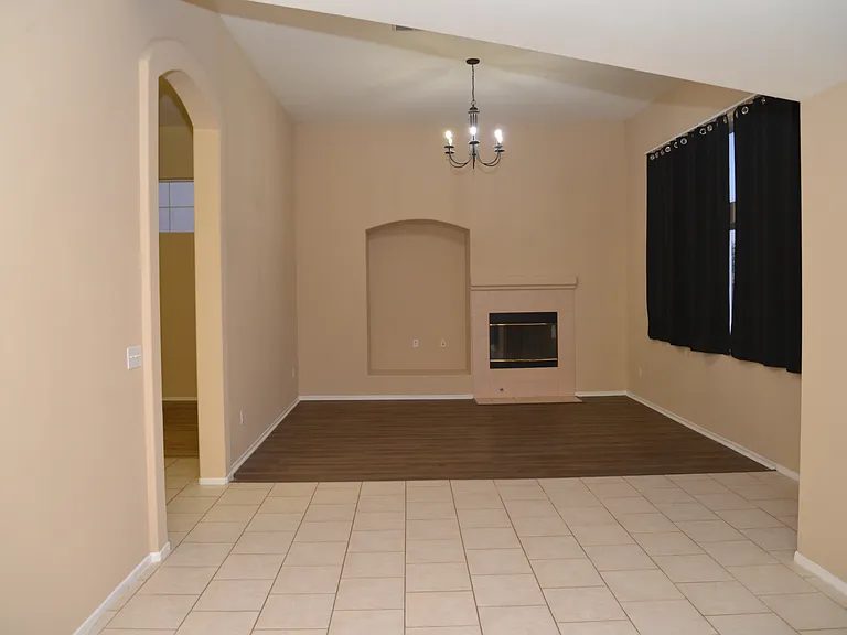 26527 Alta Ave — Photo 2