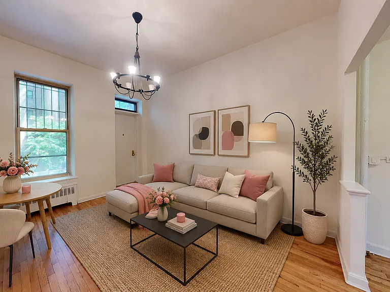 107 W 68th St #C1 — Photo 2