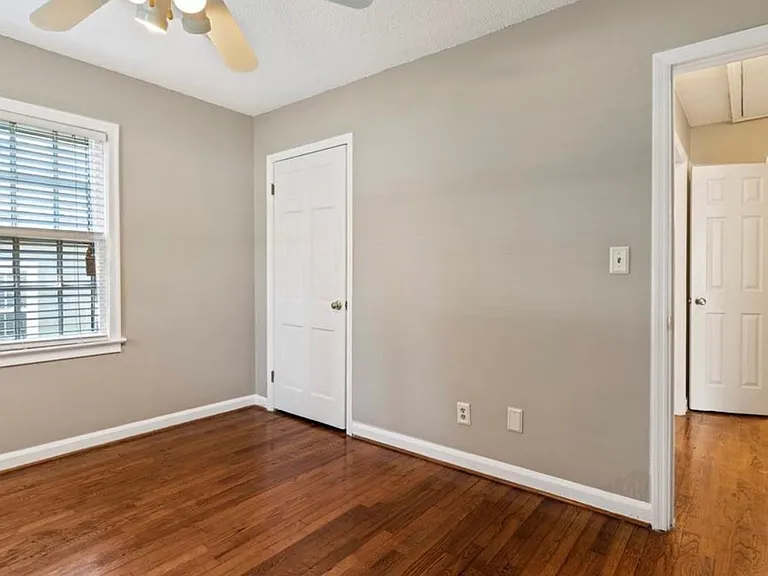 400 Rush Rd — Photo 25