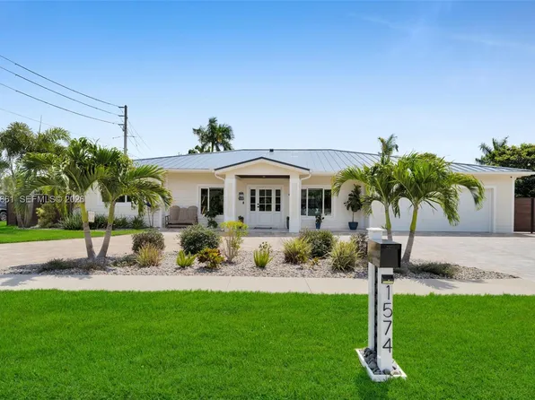 1574 Ricardo Ave, Fort Myers, FL 33901