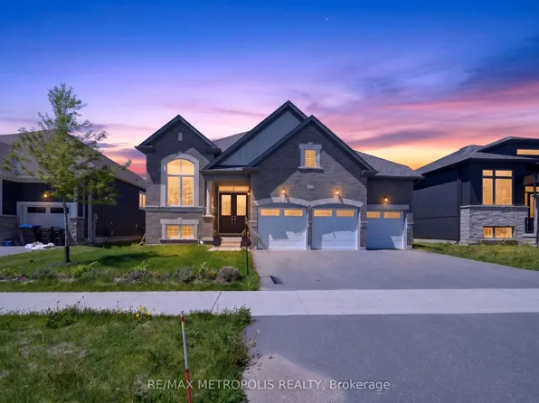 298 Ramblewood Dr, Wasaga Beach, ON L9Z 0C4
