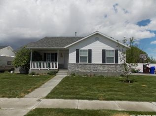 2035 E Autumn St, Eagle Mountain, UT 84005