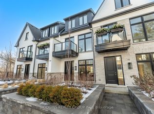 1136 Mona Rd #6, Mississauga, ON L5G 0C8