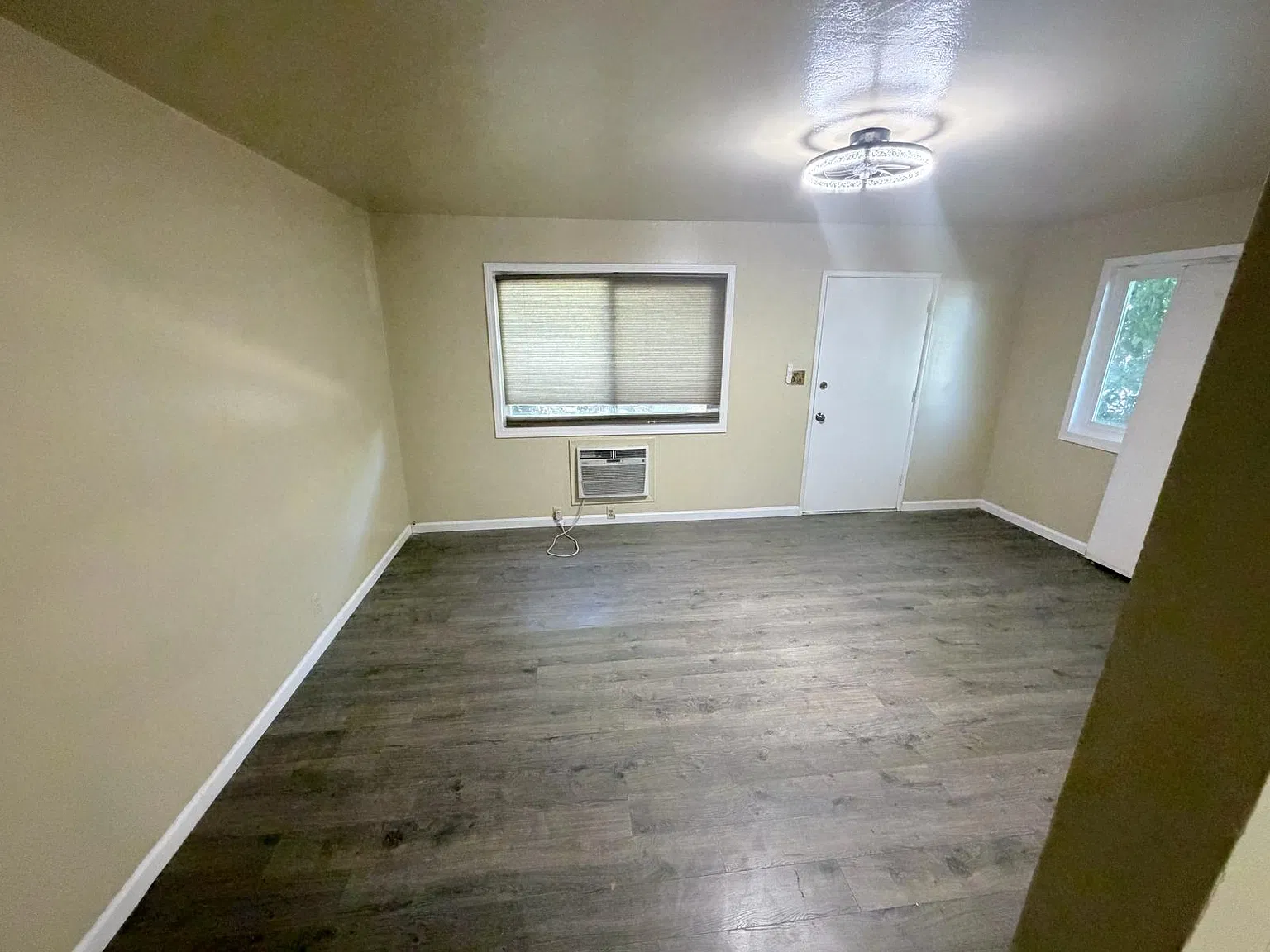 2 bed, $1,995 — Photo 4